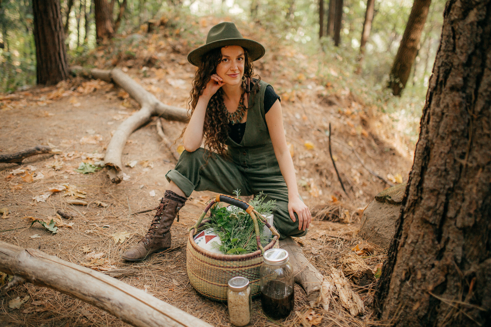 Amma Rosavalon, Herbalist